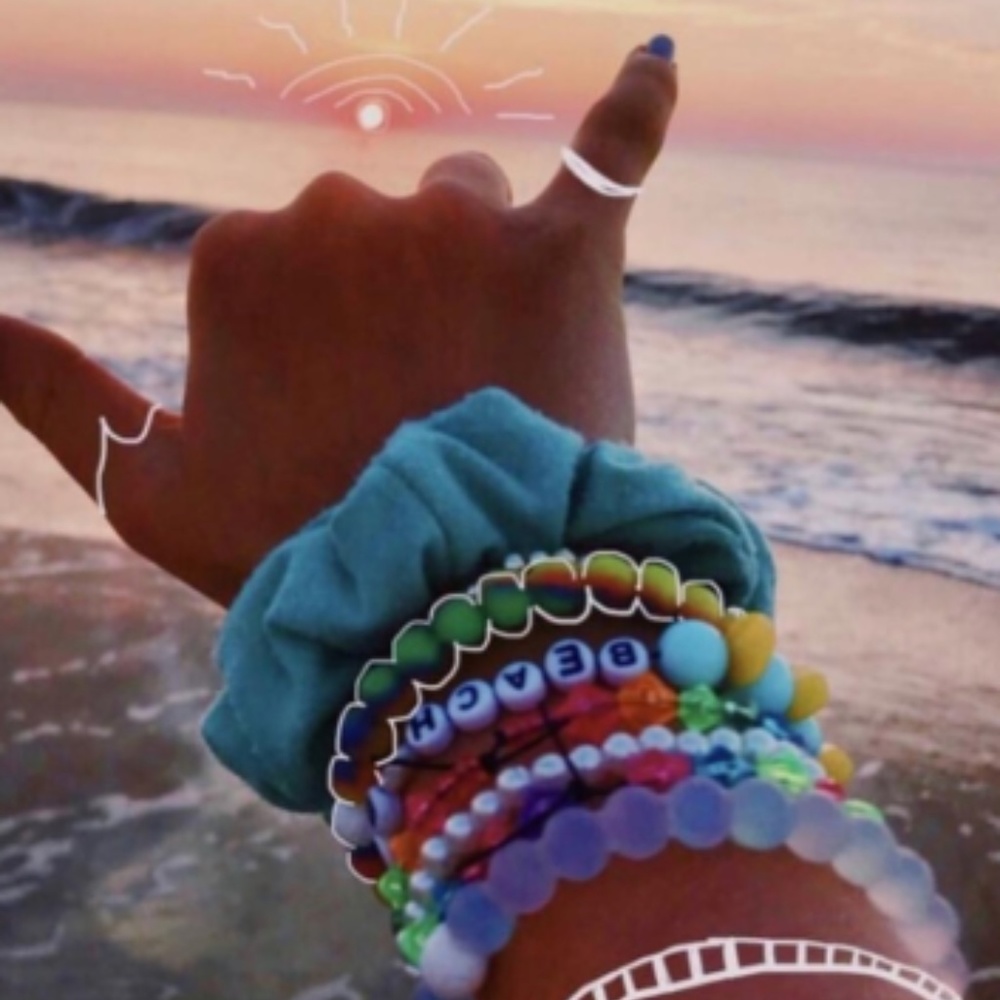 {GOOD VIBES} Sun Bracelet and Scrunchie Set VSCO